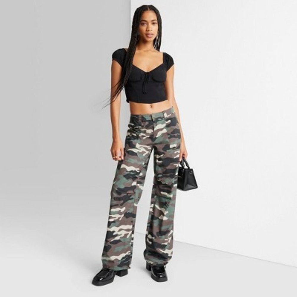 Parachute Pants - Wild Fable Olive Green Camo Size XXS